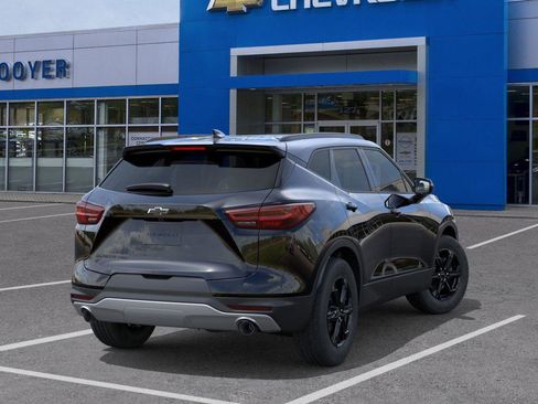 New 2026 Chevrolet Blazer LT w/ Midnight/Sport Edition AWD/4WD image 4