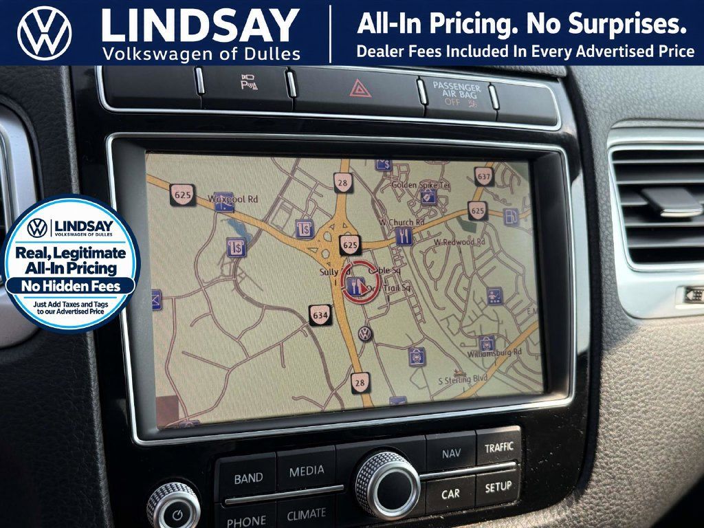 Used 2016 Volkswagen Touareg TDI AWD/4WD image 19