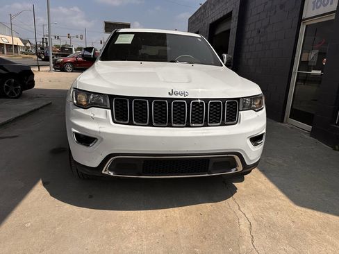 Used 2020 Jeep Grand Cherokee Limited RWD image 3