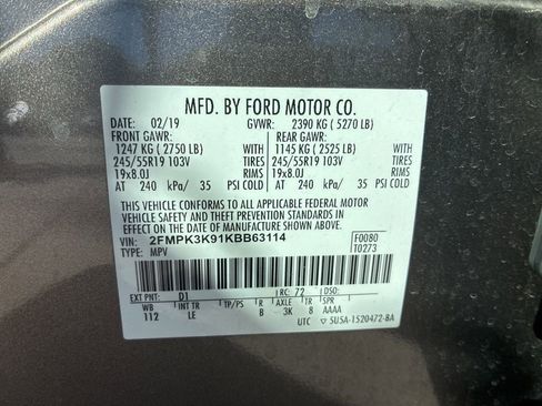 Used 2019 Ford Edge Titanium image 21