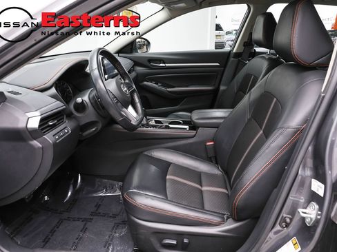 Used 2024 Nissan Altima 2.5 SR FWD image 14