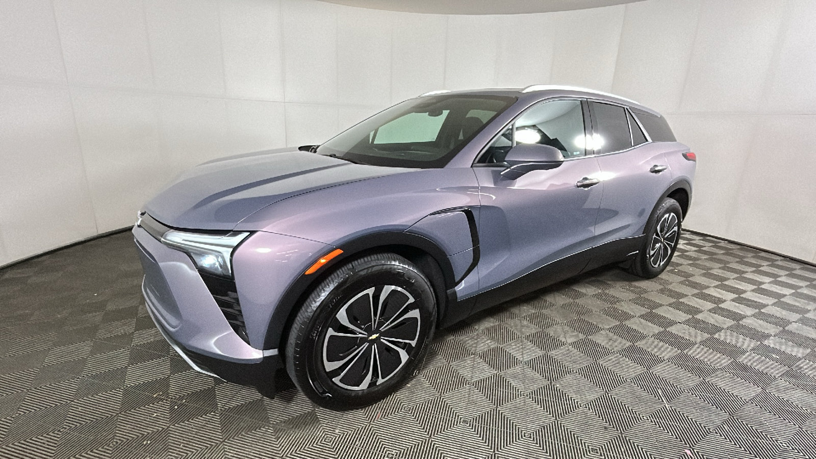 Used 2024 Chevrolet Blazer EV LT AWD/4WD image 8