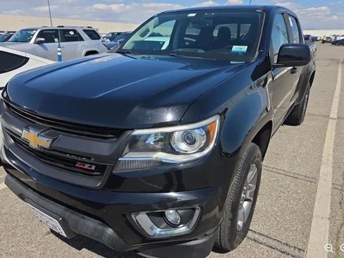 Used 2017 Chevrolet Colorado Z71 image 1
