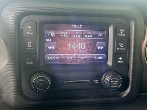 Used 2020 Jeep Wrangler Unlimited Sport image 14