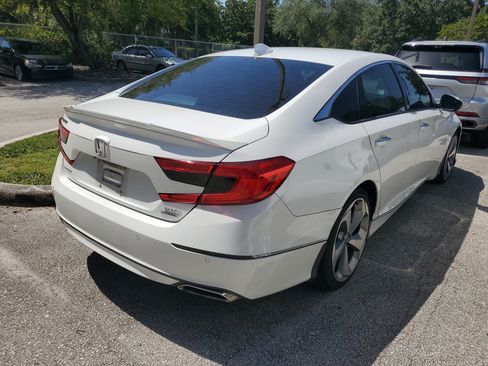 Used 2019 Honda Accord Touring image 5