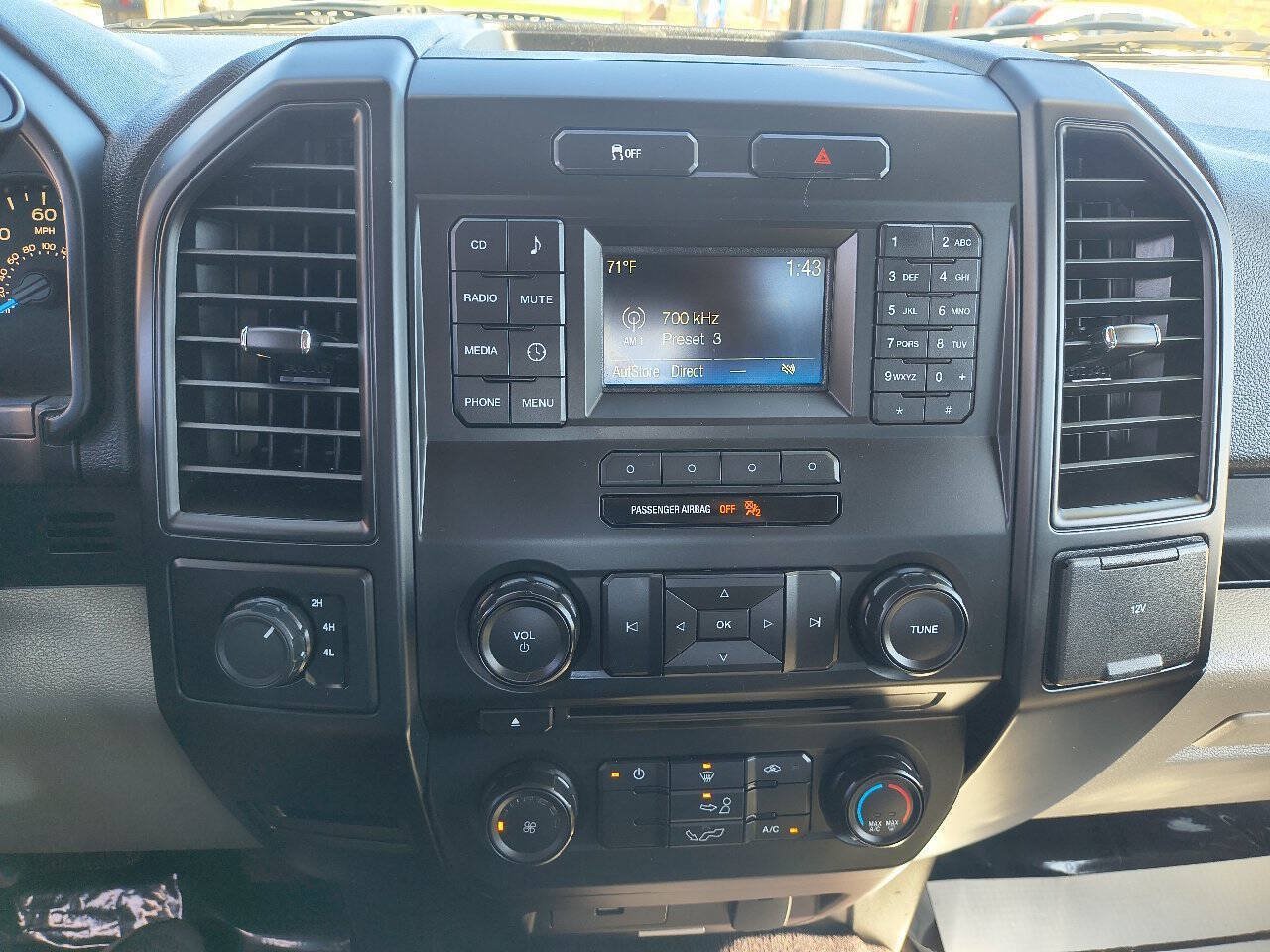 Used 2017 Ford F150 XL w/ Equipment Group 101A Mid AWD/4WD image 24