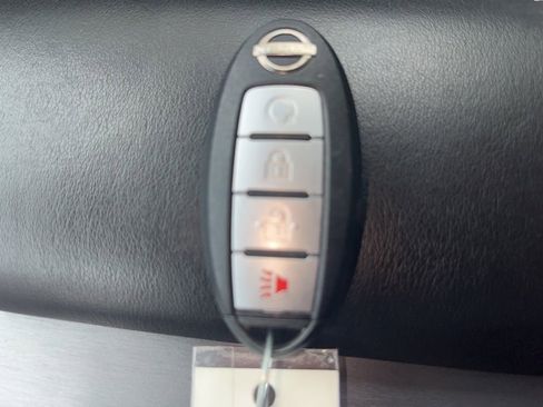 Used 2023 Nissan Murano SV image 24