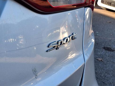 Used 2017 Hyundai Santa Fe Sport image 9