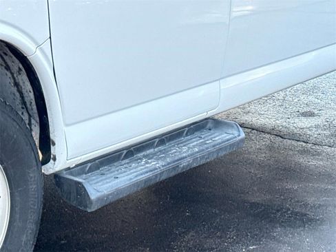 Used 2023 Chevrolet Express 3500 LS image 9