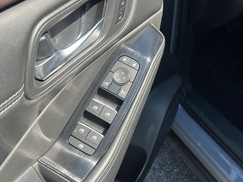 Used 2023 Nissan Rogue SL w/ SL Premium Package AWD/4WD image 17