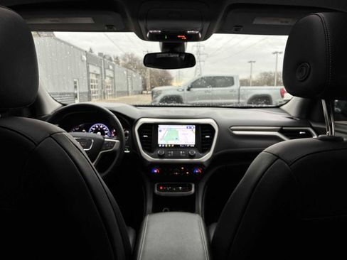 Used 2023 GMC Acadia SLT w/ Technology Package image 21