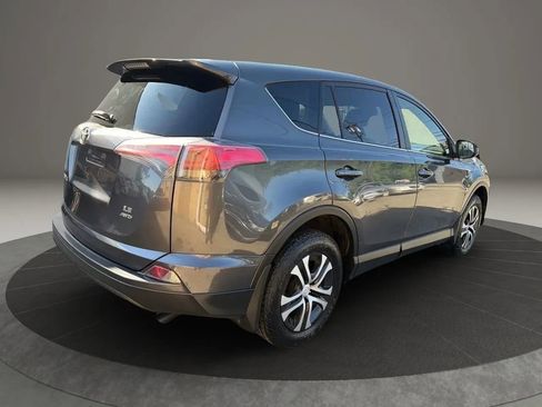 Used 2017 Toyota RAV4 LE w/ All Weather Liner Package AWD/4WD image 5