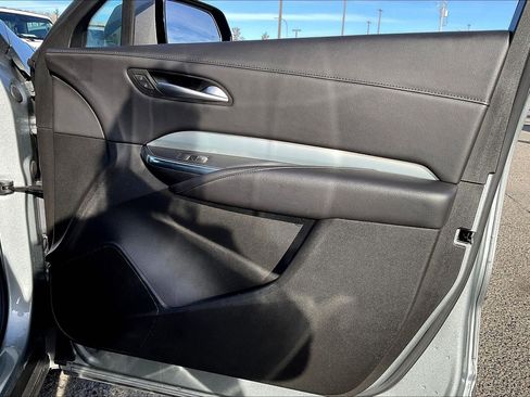 Used 2023 Cadillac XT4 Premium Luxury image 23