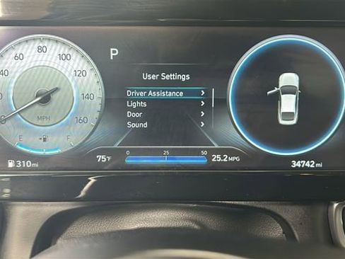 Certified 2022 Hyundai Elantra SEL w/ Convenience Package FWD image 16