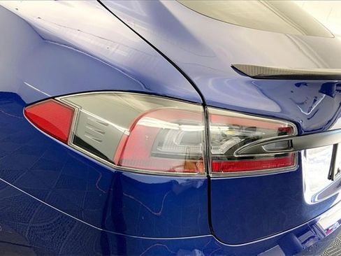 Used 2020 Tesla Model S Long Range Plus image 29