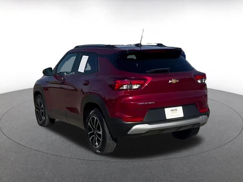 Used 2025 Chevrolet TrailBlazer LT image 11