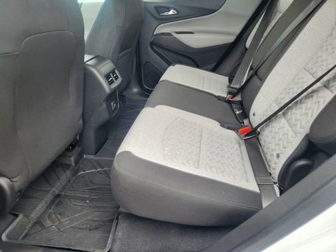 Used 2023 Chevrolet Equinox LT image 19
