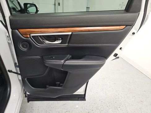 Used 2022 Honda CR-V Touring image 33