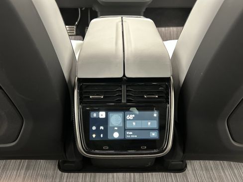 Used 2023 Rivian R1T Adventure image 28