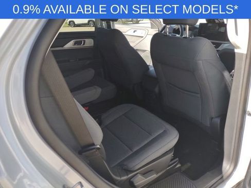 New 2026 Ford Explorer Active AWD/4WD image 19