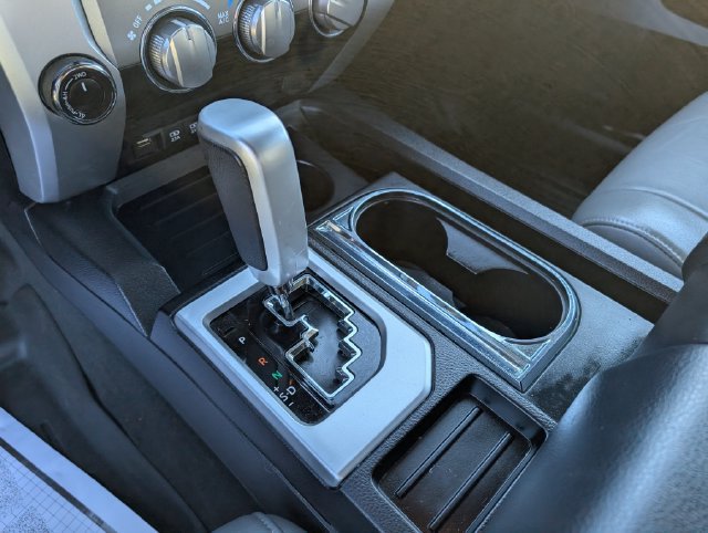 Used 2020 Toyota Tundra SR5 w/ SR5 Leather Package AWD/4WD image 17