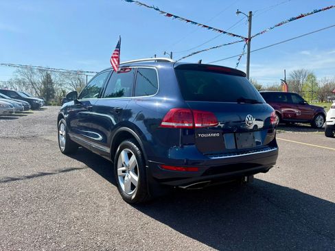 Used 2012 Volkswagen Touareg TDI image 3