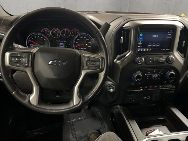 Used 2022 Chevrolet Silverado 1500 RST w/ Redline Edition AWD/4WD image 2
