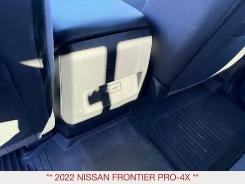 Used 2022 Nissan Frontier PRO-4X w/ Technology Package image 23