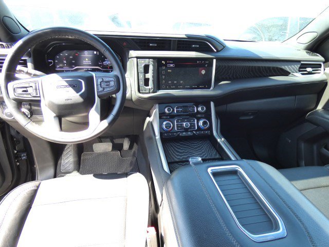 Used 2023 GMC Yukon XL Denali AWD/4WD image 13