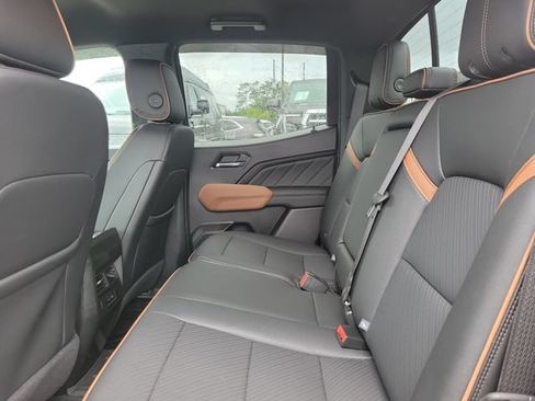 Used 2026 GMC Canyon AT4 w/ AT4 Premium Package AWD/4WD image 19