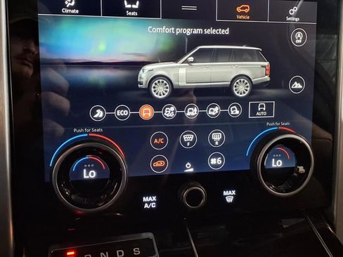 Used 2018 Land Rover Range Rover HSE AWD/4WD image 22