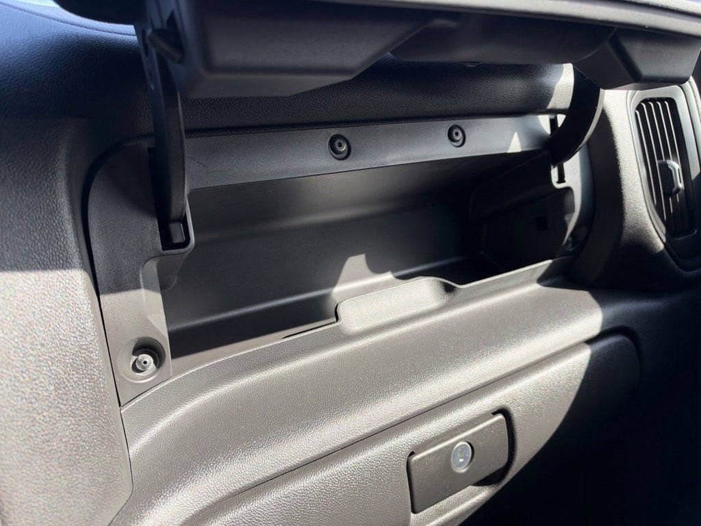 Used 2025 Chevrolet Silverado 1500 Custom Trail Boss w/ LPO, Dark Essentials Package AWD/4WD image 29