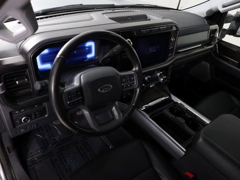 Used 2024 Ford F350 Lariat w/ Chrome Package image 23