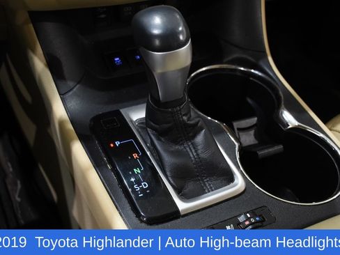 Used 2019 Toyota Highlander Limited AWD/4WD image 24