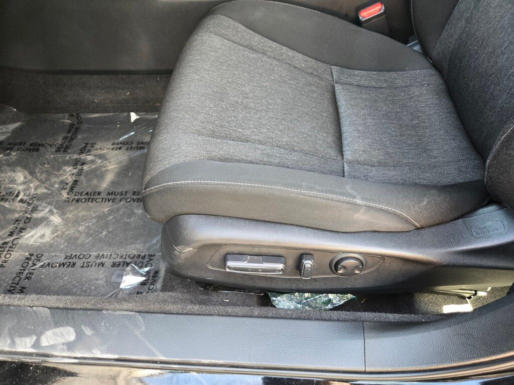 Certified 2025 Honda Accord SE image 15
