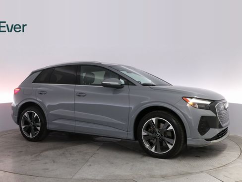Used 2022 Audi Q4 e-tron Premium Plus image 5