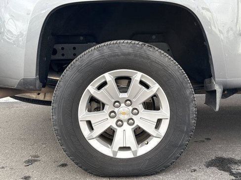 Used 2022 Chevrolet Colorado LT w/ Luxury Package image 36