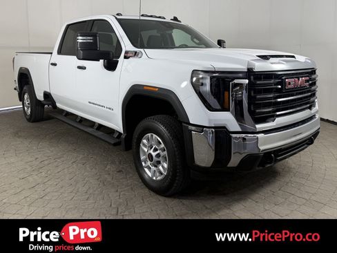 Used 2024 GMC Sierra 2500 Pro AWD/4WD image 1