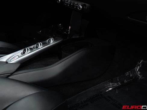 Used 2022 Ferrari F8 Tributo RWD image 37
