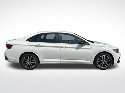 Used 2025 Volkswagen Jetta Sport FWD image 7