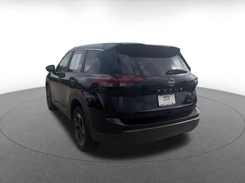 Used 2025 Nissan Rogue SV AWD/4WD image 11