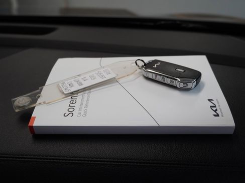 Used 2023 Kia Sorento EX image 39