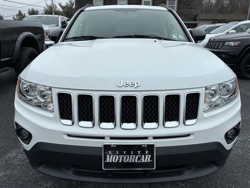 Used 2011 Jeep Compass Limited w/ Sun/Sound Group image 2