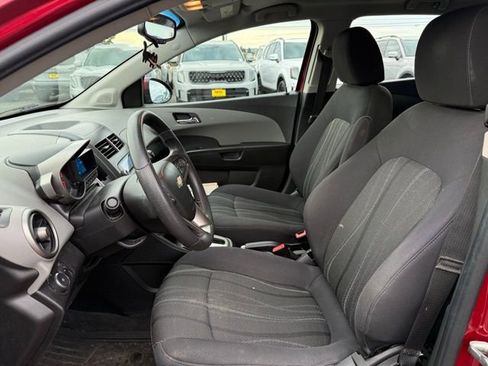 Used 2012 Chevrolet Sonic LT image 10