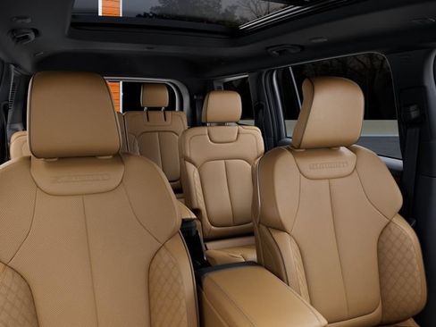 New 2026 Jeep Grand Cherokee L Summit w/ Obsidian Package AWD/4WD image 26