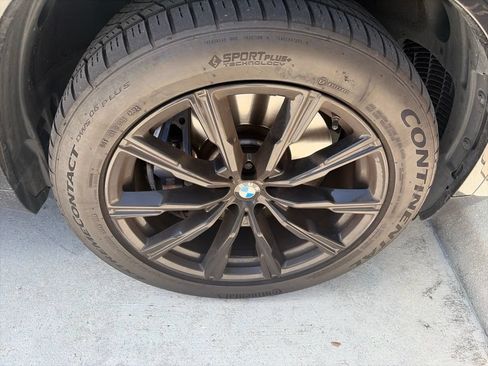 Used 2025 BMW X5 M60i w/ Climate Comfort Package AWD/4WD image 4