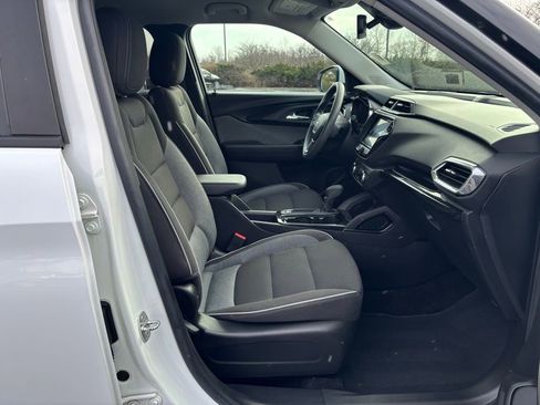 Used 2023 Chevrolet TrailBlazer LT w/ Convenience Package image 21
