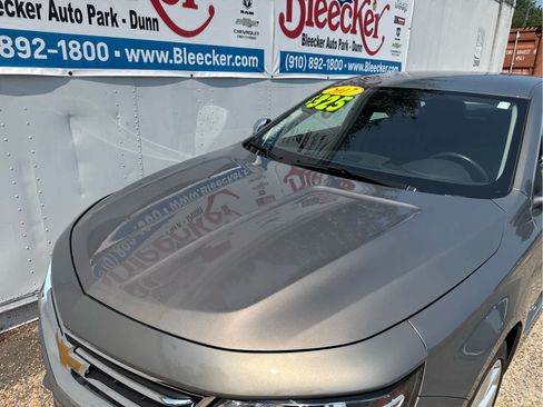 Used 2017 Chevrolet Impala Premier FWD image 9