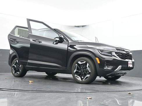 Used 2024 Kia Seltos SX image 70