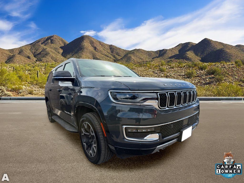 Used 2024 Jeep Wagoneer L Series III w/ Flexible Seating Group AWD/4WD image 5